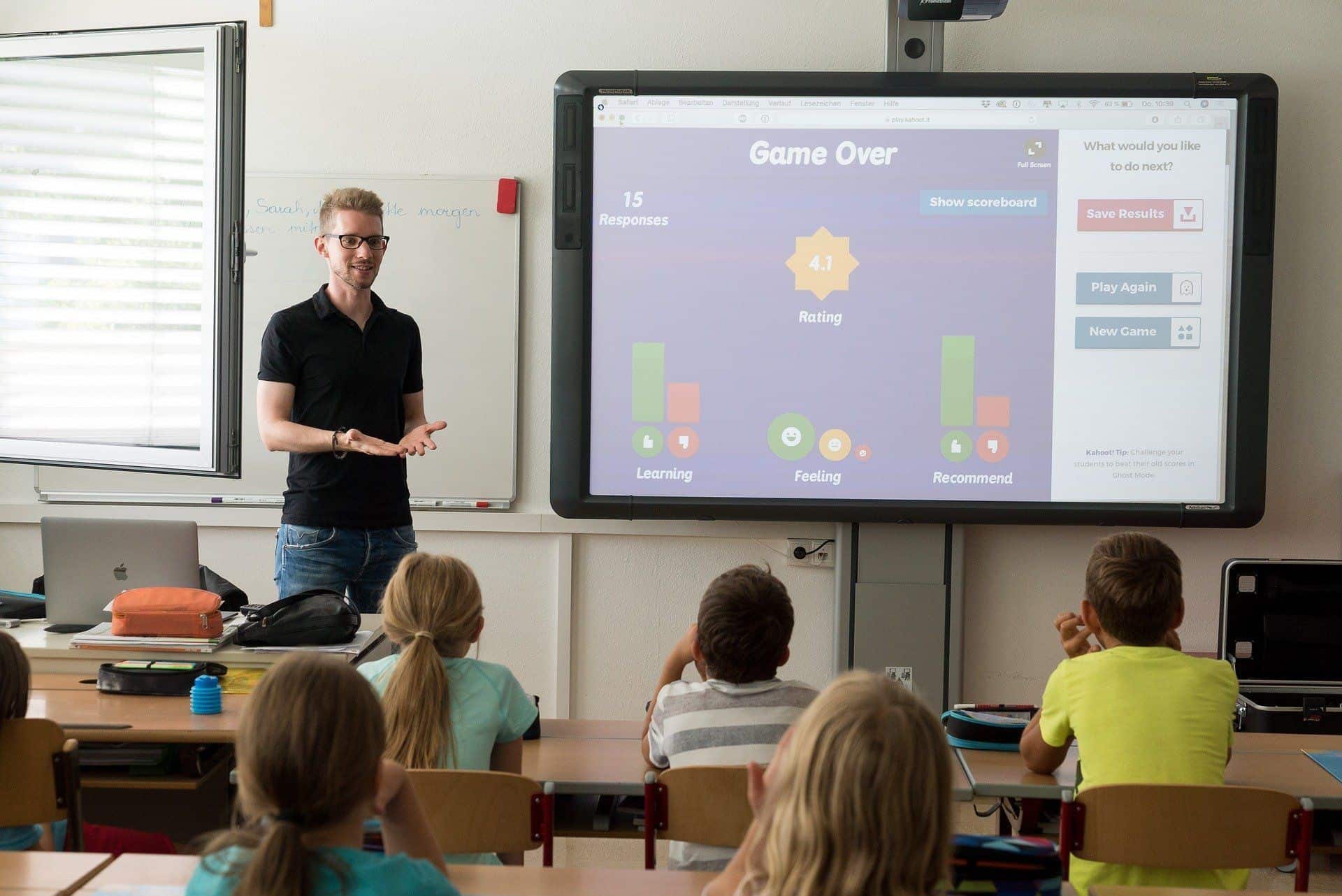 el poder de las expectativas en una clase con profesor y niños